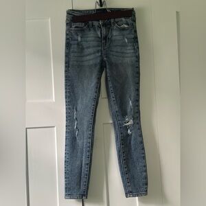 KENDALL + KYLIE Jeans “The Ultra Babe Skinny” Size 1/25